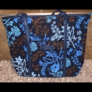 Vera Bradley - Small Trimmed Vera Tote - Java Floral